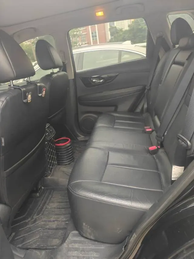 2020 Nissan X-Trail 2.0L 154HP L4 CVT,autocango,china used car exporter,china ev exporter,chinese used car exporter,chinese used ev exporter