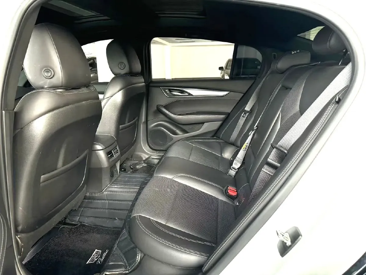 2022 Cadillac CT5 2.0T 237HP L4 10AT,autocango,china used car exporter,china ev exporter,chinese used car exporter,chinese used ev exporter