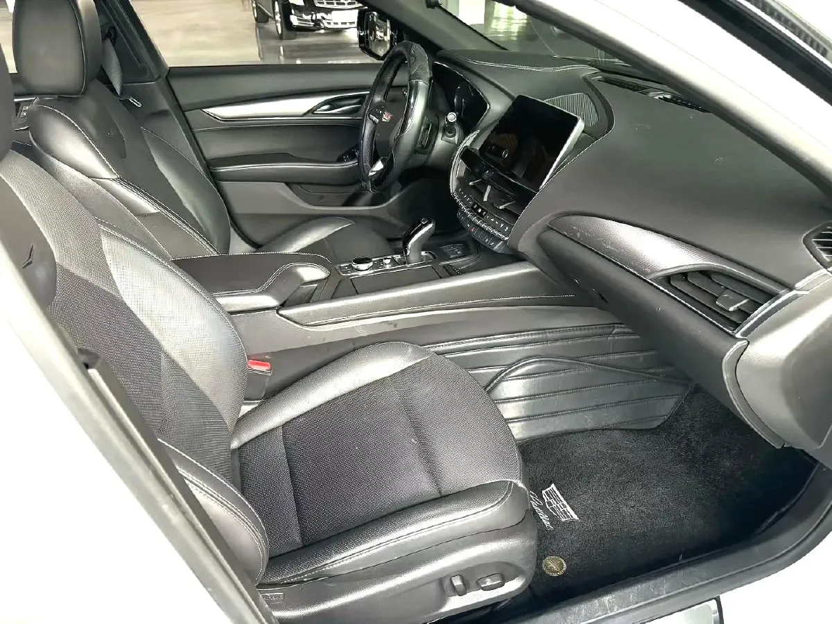 2022 Cadillac CT5 2.0T 237HP L4 10AT,autocango,china used car exporter,china ev exporter,chinese used car exporter,chinese used ev exporter