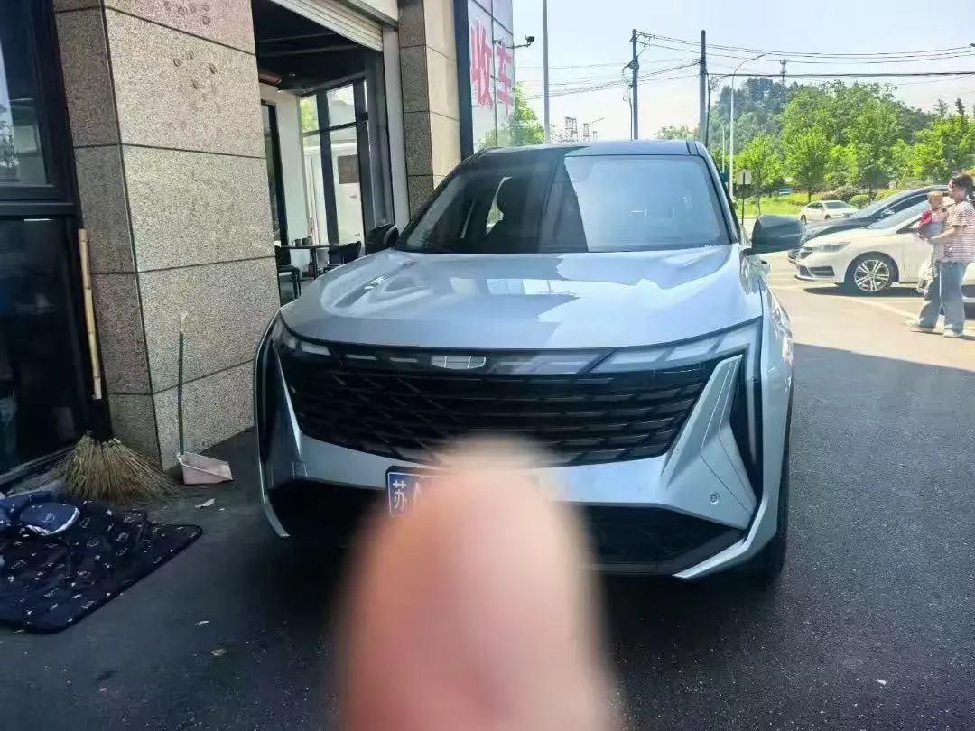 2023 Geely StarRay 1.5T 181HP L4 7DCT,autocango,china used car exporter,china ev exporter,chinese used car exporter,chinese used ev exporter