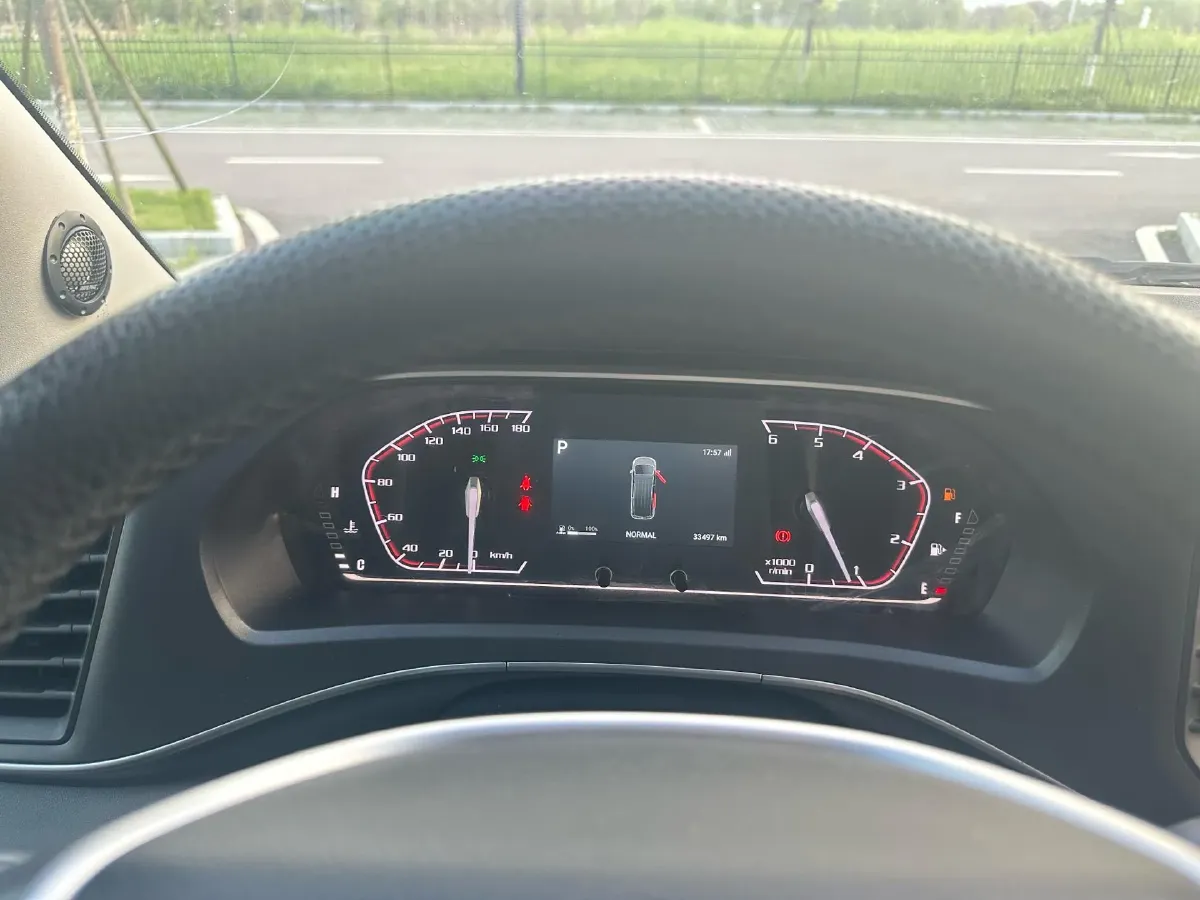 2025 MAXUS XinTu V80 2.0T 147HP L4 9AT,autocango,china used car exporter,china ev exporter,chinese used car exporter,chinese used ev exporter