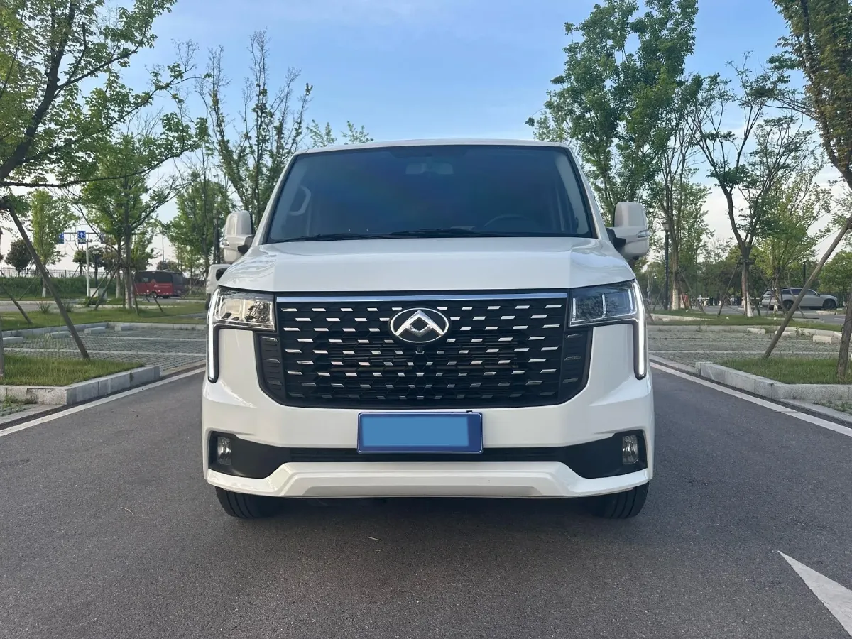 2025 MAXUS XinTu V80 2.0T 147HP L4 9AT,autocango,china used car exporter,china ev exporter,chinese used car exporter,chinese used ev exporter