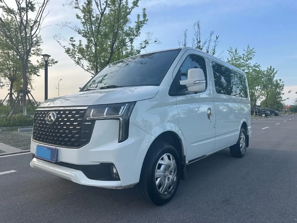 2025 MAXUS XinTu V80 2.0T 147HP L4 9AT,autocango,china used car exporter,china ev exporter,chinese used car exporter,chinese used ev exporter