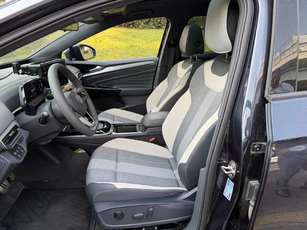 2025 Skoda Superb 2.0T 186HP L4 7DCT,autocango,china used car exporter,china ev exporter,chinese used car exporter,chinese used ev exporter