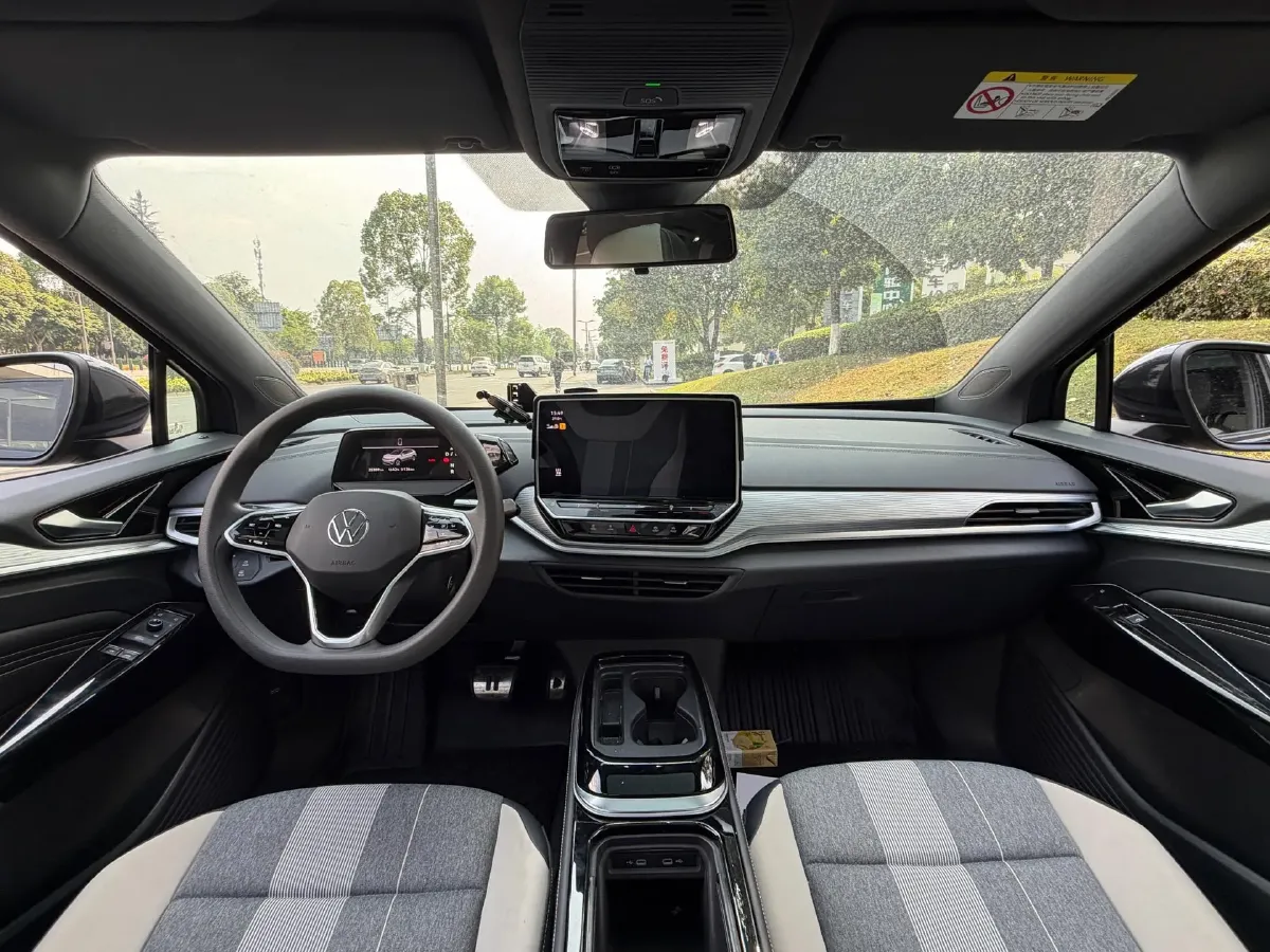 2025 Skoda Superb 2.0T 186HP L4 7DCT,autocango,china used car exporter,china ev exporter,chinese used car exporter,chinese used ev exporter