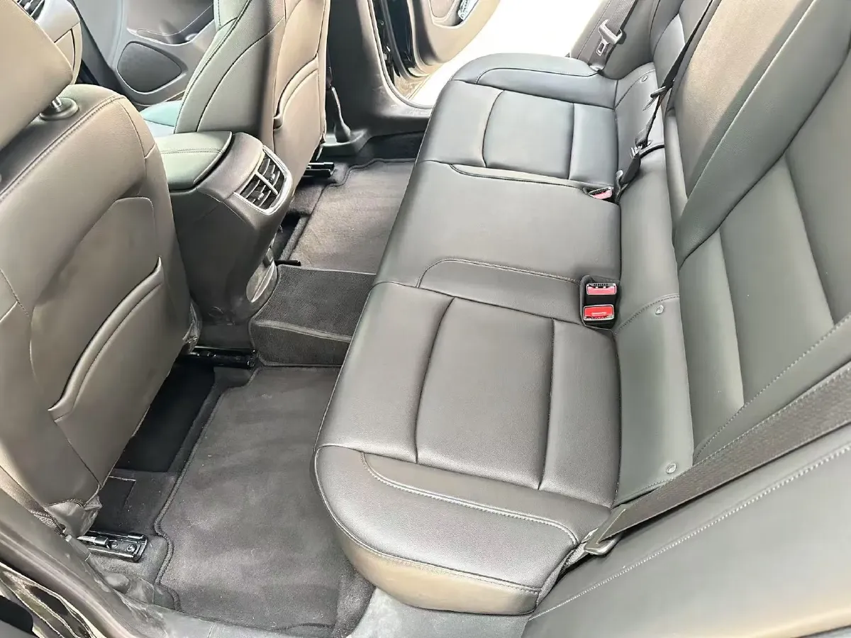 2022 Chevrolet Malibu XL 1.5T 169HP L4 9AT,autocango,china used car exporter,china ev exporter,chinese used car exporter,chinese used ev exporter