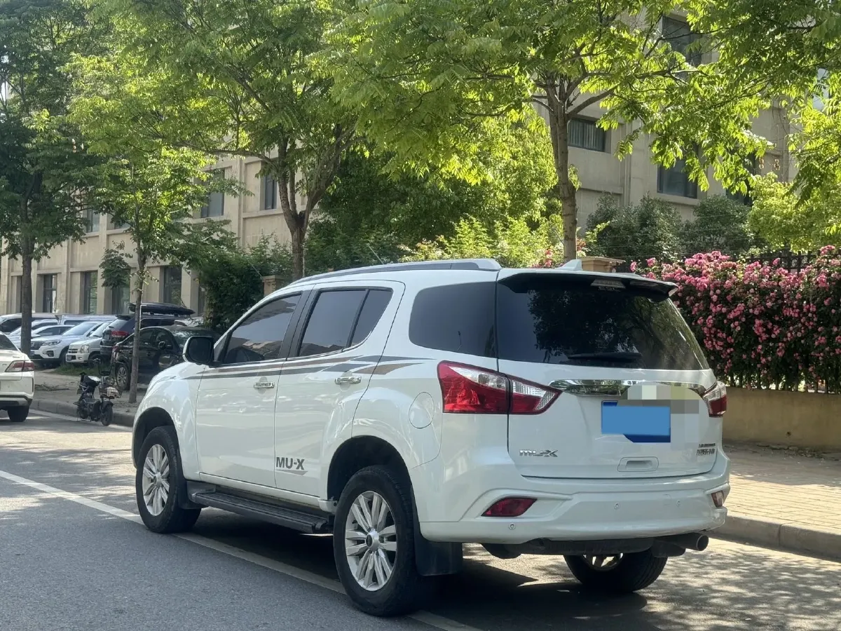 2018 Isuzu Mu-X 1.9T 163HP L4 6AT,autocango,china used car exporter,china ev exporter,chinese used car exporter,chinese used ev exporter