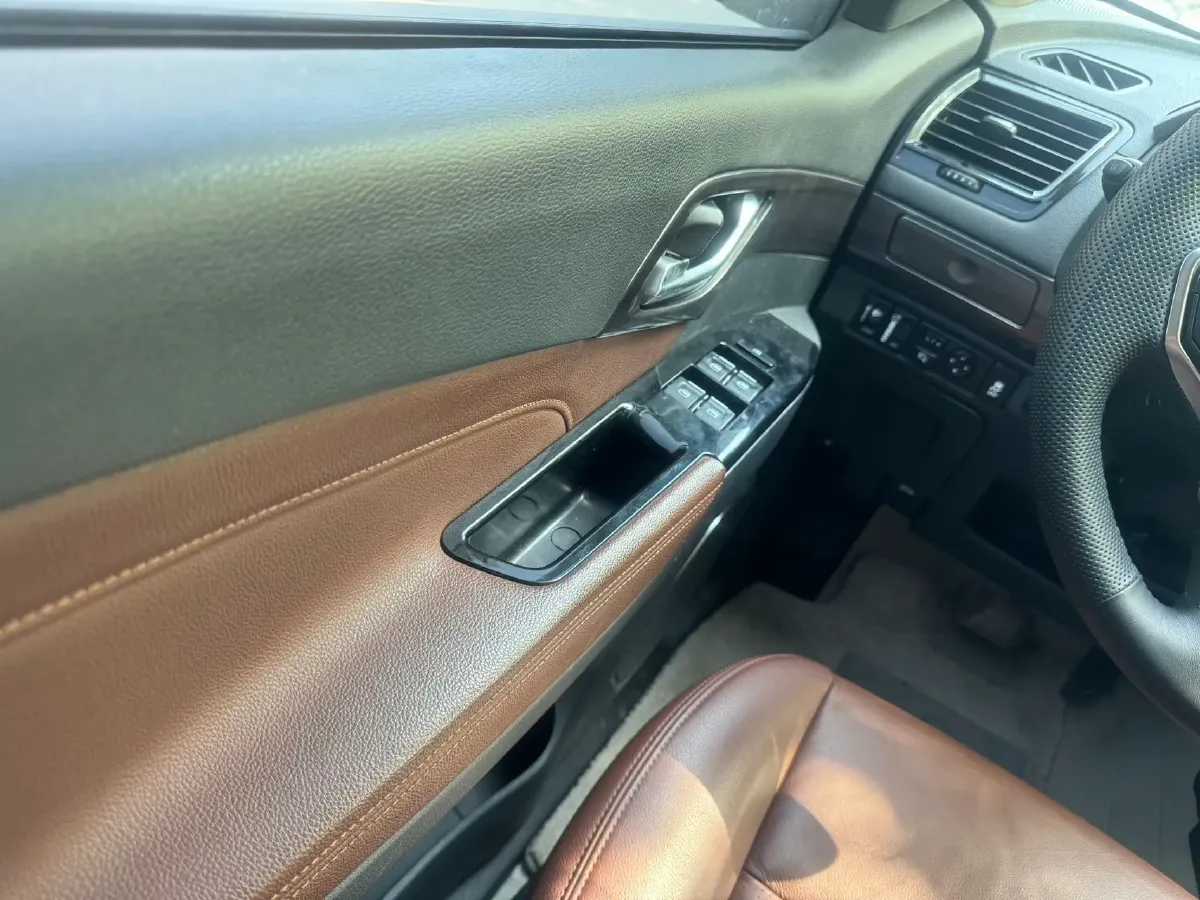 2018 Isuzu Mu-X 1.9T 163HP L4 6AT,autocango,china used car exporter,china ev exporter,chinese used car exporter,chinese used ev exporter