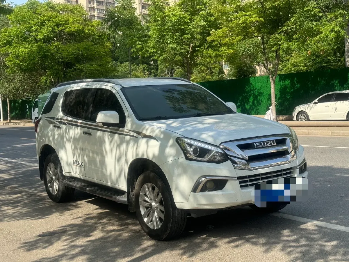 2018 Isuzu Mu-X 1.9T 163HP L4 6AT,autocango,china used car exporter,china ev exporter,chinese used car exporter,chinese used ev exporter