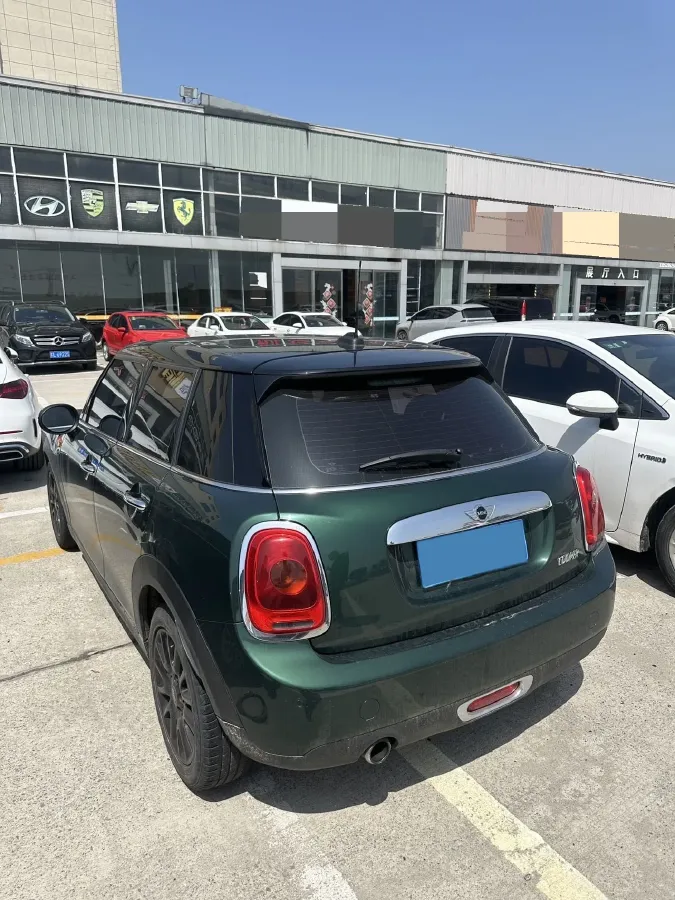 2016 MINI MINI 1.5T 136HP L3 6AT,autocango,china used car exporter,china ev exporter,chinese used car exporter,chinese used ev exporter