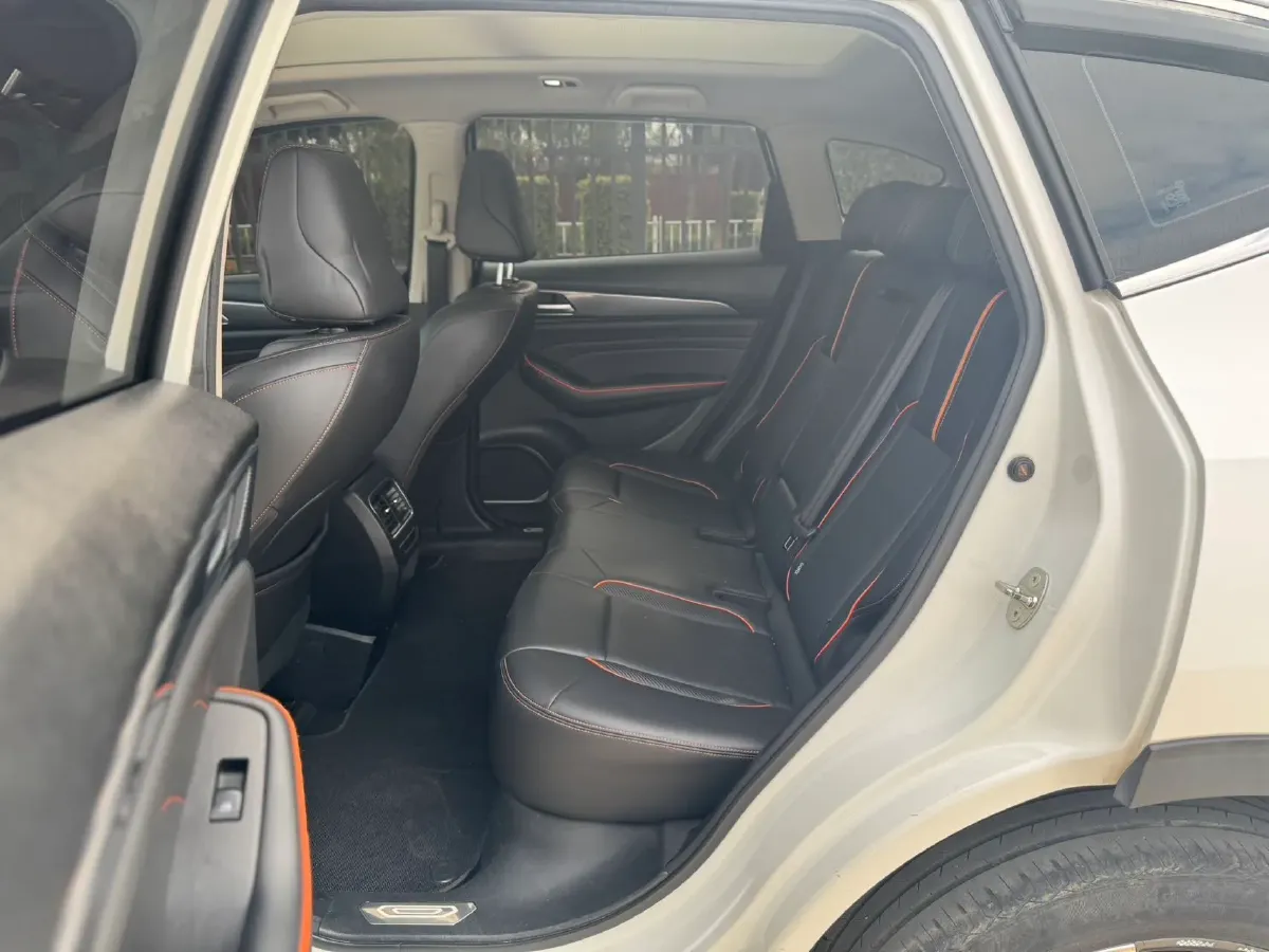 2020 Haval F7 1.5T 169HP L4 7DCT,autocango,china used car exporter,china ev exporter,chinese used car exporter,chinese used ev exporter