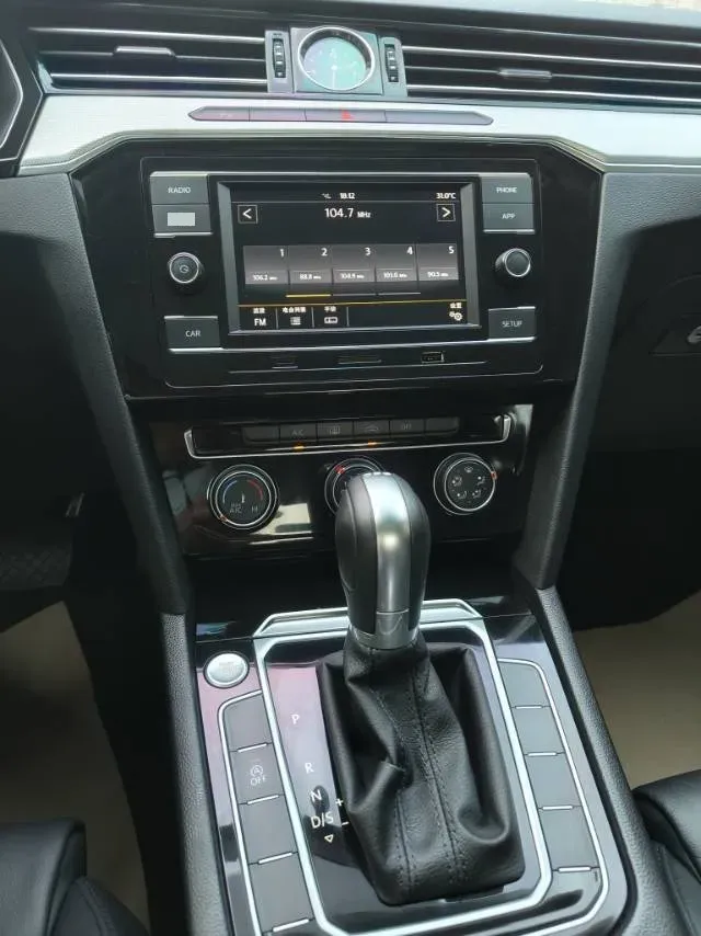 2019 Chevrolet Malibu XL 2.0T 241HP L4 9AT,autocango,china used car exporter,china ev exporter,chinese used car exporter,chinese used ev exporter