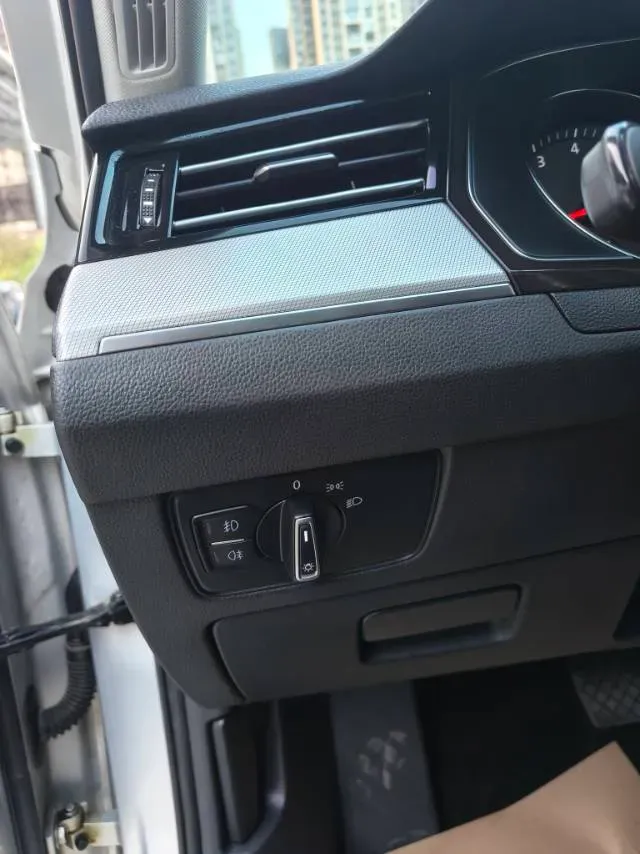 2019 Chevrolet Malibu XL 2.0T 241HP L4 9AT,autocango,china used car exporter,china ev exporter,chinese used car exporter,chinese used ev exporter