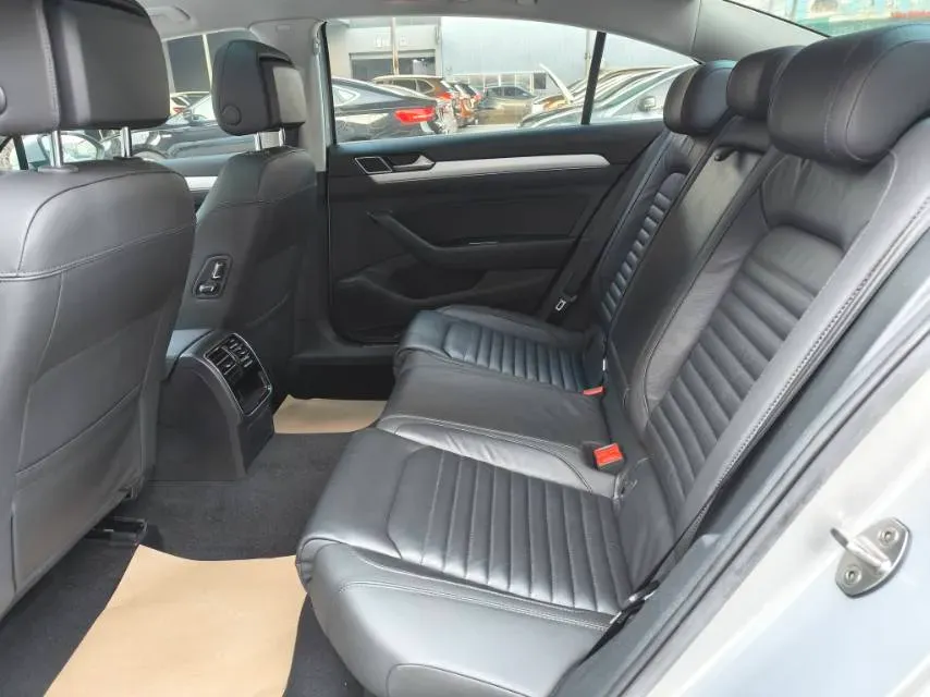 2019 Chevrolet Malibu XL 2.0T 241HP L4 9AT,autocango,china used car exporter,china ev exporter,chinese used car exporter,chinese used ev exporter