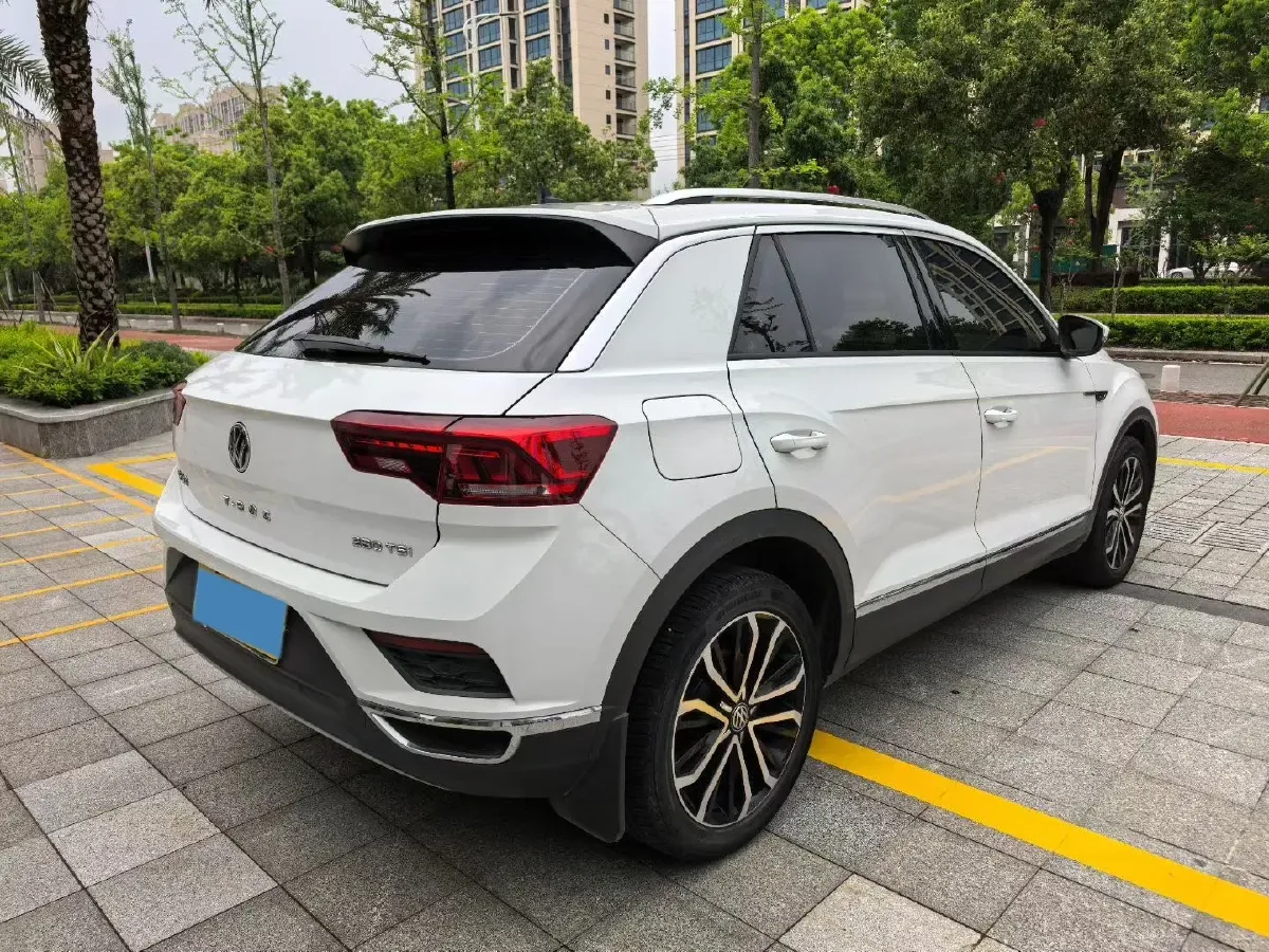 2020 Volkswagen T-Roc 1.4T 150HP L4 7DCT,autocango,china used car exporter,china ev exporter,chinese used car exporter,chinese used ev exporter