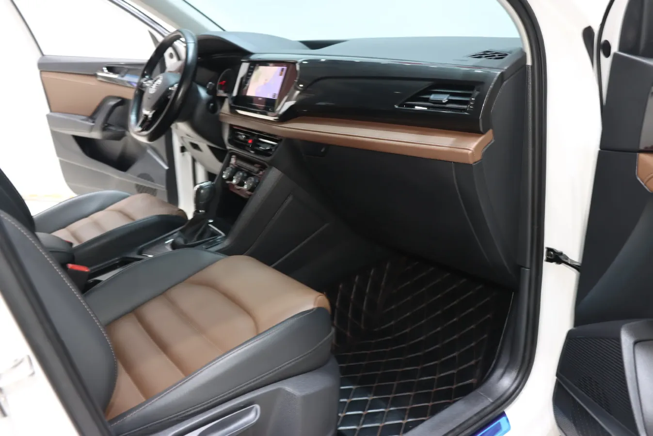 2020 Volkswagen Tharu 1.4T 150HP L4 7DCT,autocango,china used car exporter,china ev exporter,chinese used car exporter,chinese used ev exporter