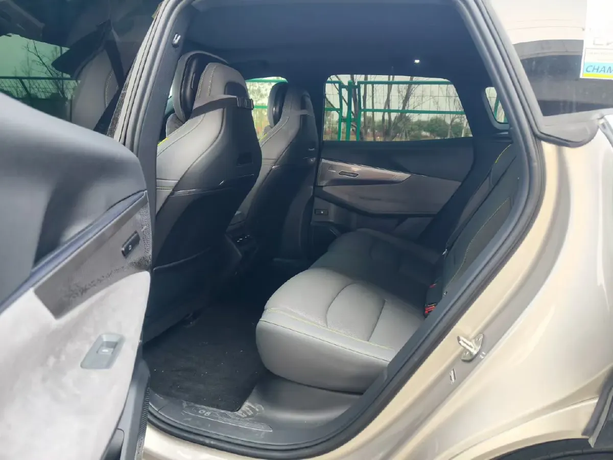 2023 LYNK&CO 08 EM-P 1.5T 163HP L4 3DHT PHEV 21.2KWH,autocango,china used car exporter,china ev exporter,chinese used car exporter,chinese used ev exporter