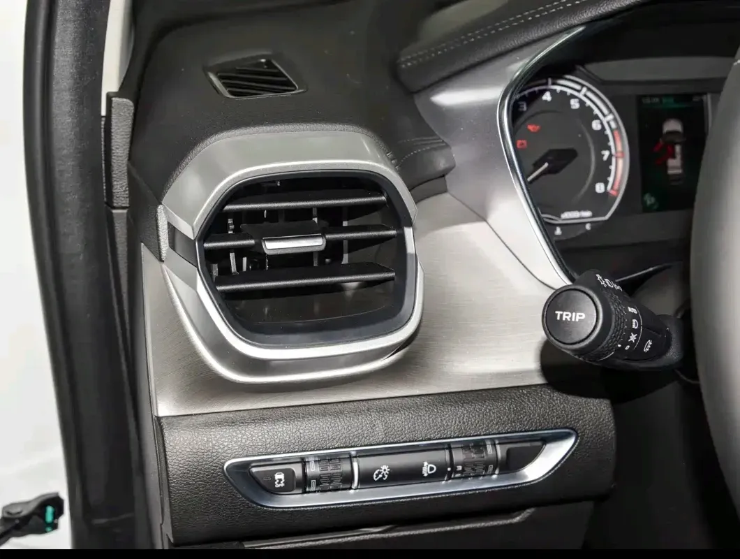 2023 Geely Coolray 1.5T 181HP L4 7DCT,autocango,china used car exporter,china ev exporter,chinese used car exporter,chinese used ev exporter