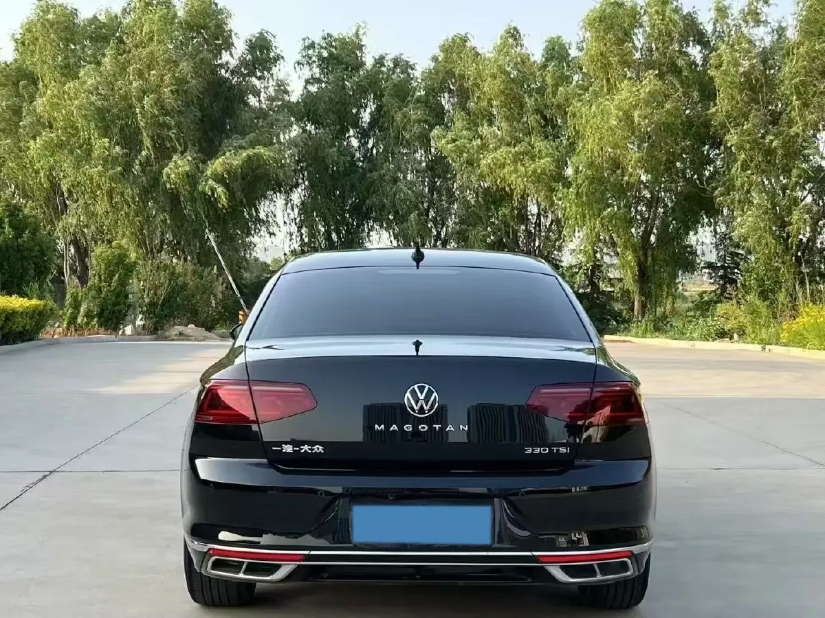 2023 Volkswagen Magotan 2.0T 186HP L4 7DCT,autocango,china used car exporter,china ev exporter,chinese used car exporter,chinese used ev exporter