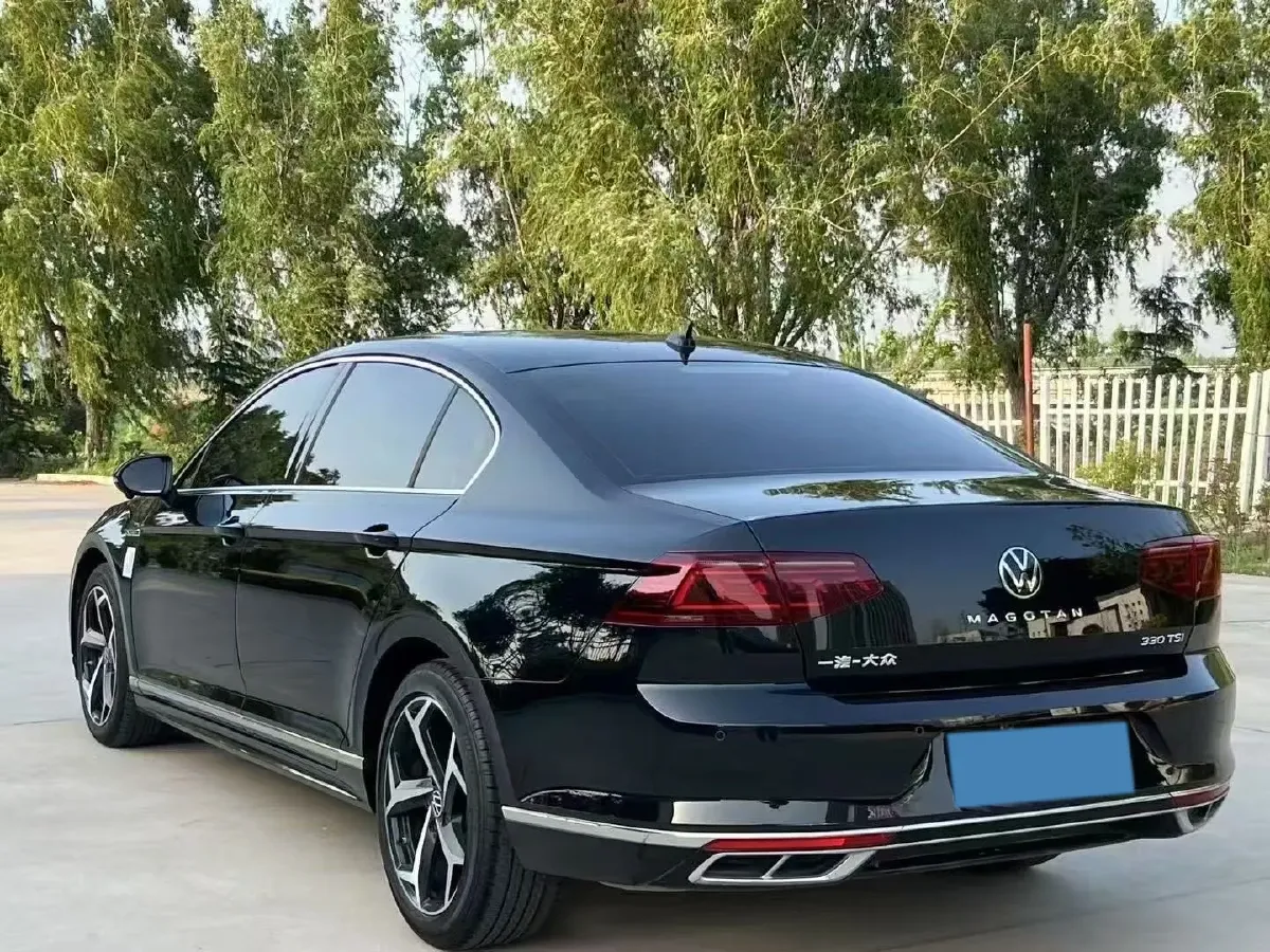 2023 Volkswagen Magotan 2.0T 186HP L4 7DCT,autocango,china used car exporter,china ev exporter,chinese used car exporter,chinese used ev exporter