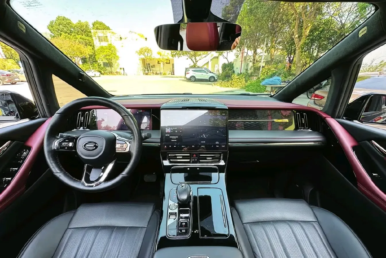 2023 GAC Trumpchi M8 2.0T 252HP L4 8AT,autocango,china used car exporter,china ev exporter,chinese used car exporter,chinese used ev exporter