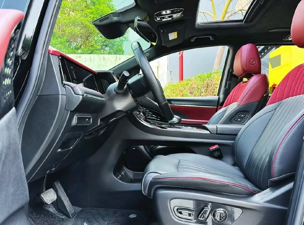 2023 GAC Trumpchi M8 2.0T 252HP L4 8AT,autocango,china used car exporter,china ev exporter,chinese used car exporter,chinese used ev exporter