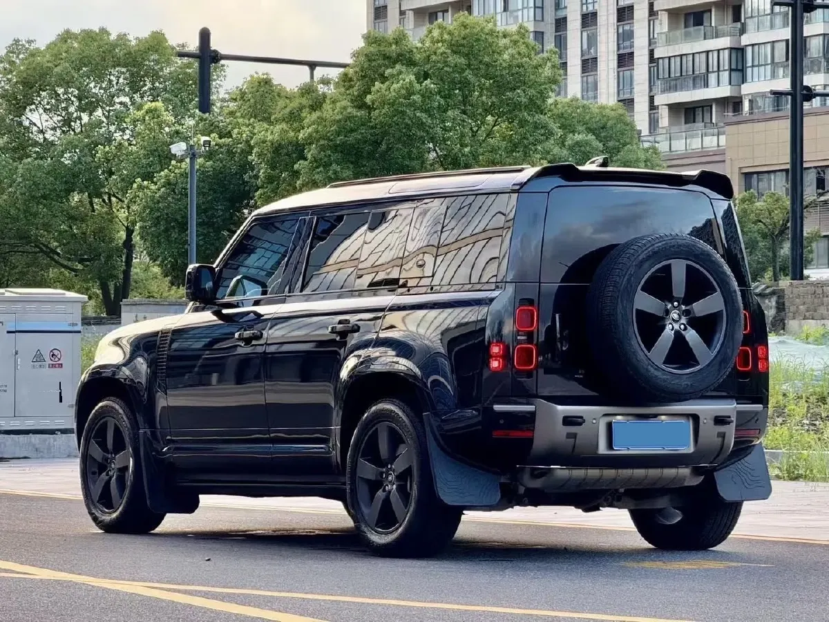 2023 Land Rover Defender 3.0T 400HP L6 8AT,autocango,china used car exporter,china ev exporter,chinese used car exporter,chinese used ev exporter