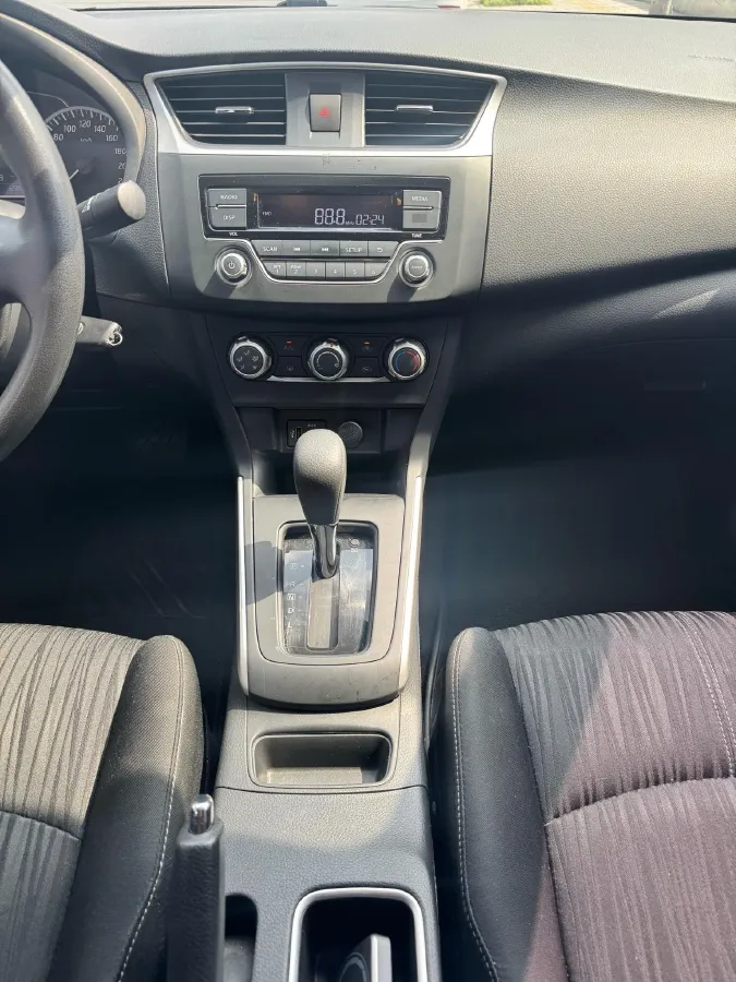 2024 Nissan Sylphy 1.6L 122HP L4 CVT,autocango,china used car exporter,china ev exporter,chinese used car exporter,chinese used ev exporter