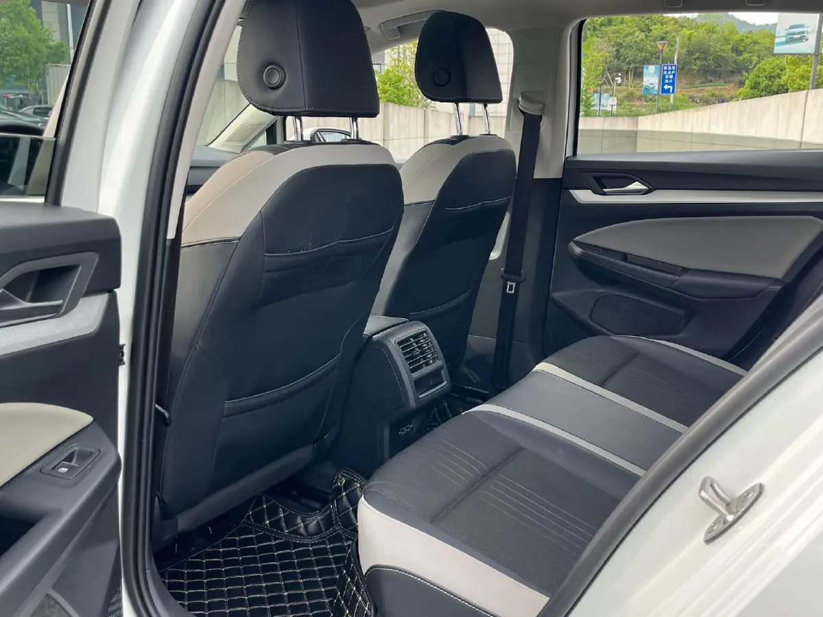 2021 Volkswagen Golf 1.4T 150HP L4 7DCT,autocango,china used car exporter,china ev exporter,chinese used car exporter,chinese used ev exporter