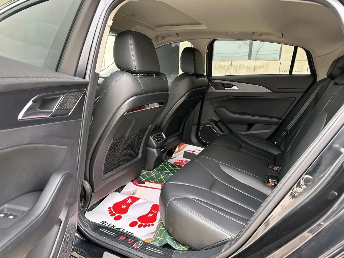 2020 HongQi H5 1.5T 169HP L4 7DCT,autocango,china used car exporter,china ev exporter,chinese used car exporter,chinese used ev exporter