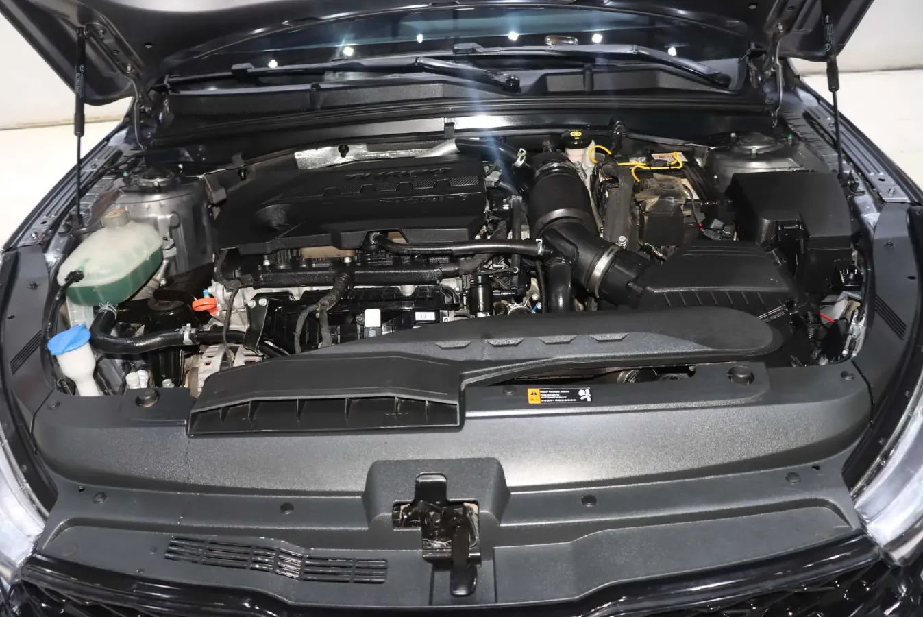 2020 Kia K5 2.0T 240HP L4 8AT,autocango,china used car exporter,china ev exporter,chinese used car exporter,chinese used ev exporter