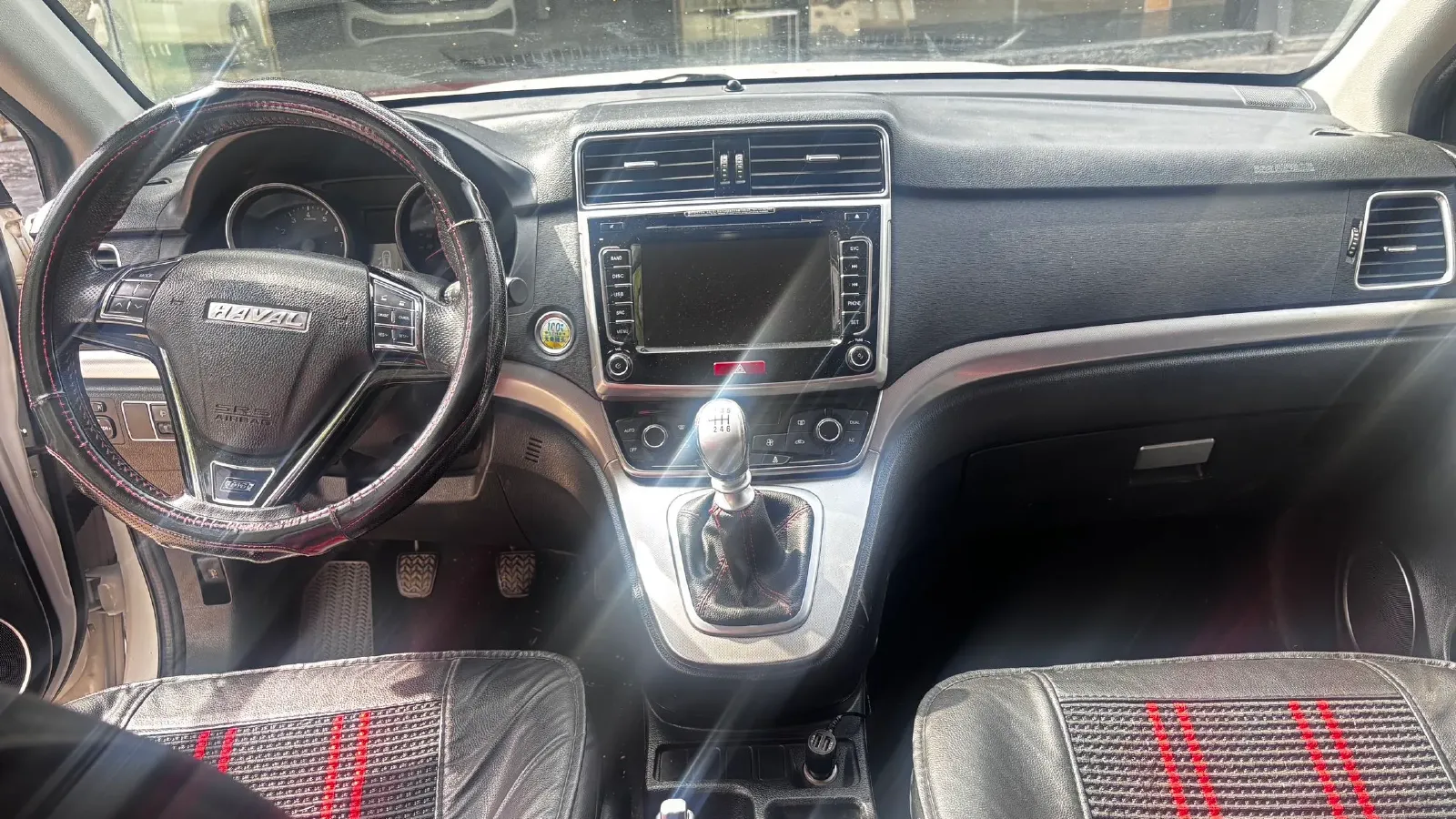 2018 Haval M6 1.5T 150HP L4 6MT,autocango,china used car exporter,china ev exporter,chinese used car exporter,chinese used ev exporter