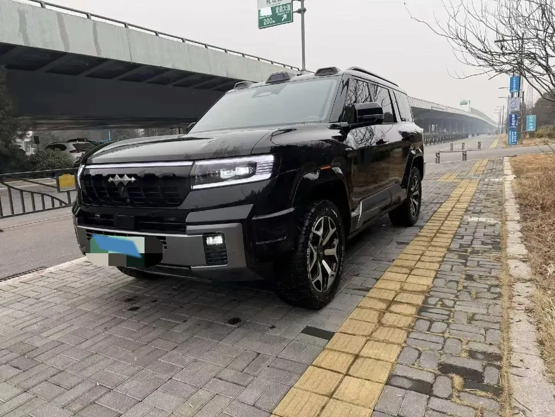 2025 FangChengBao Bao 8 2.0T 245HP L4 E-CVT PHEV 36.8KWH,autocango,china used car exporter,china ev exporter,chinese used car exporter,chinese used ev exporter
