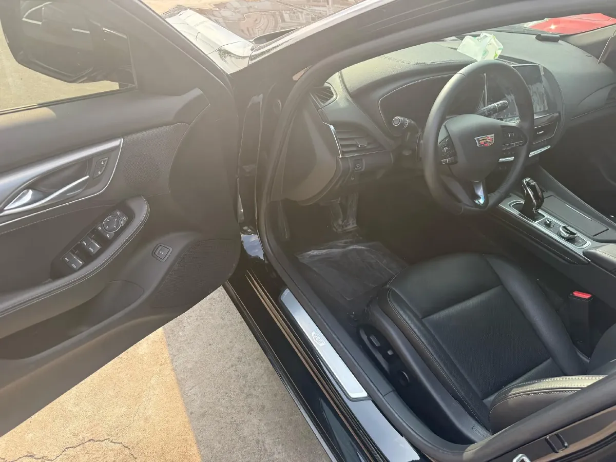 2023 Cadillac CT5 2.0T 237HP L4 10AT,autocango,china used car exporter,china ev exporter,chinese used car exporter,chinese used ev exporter