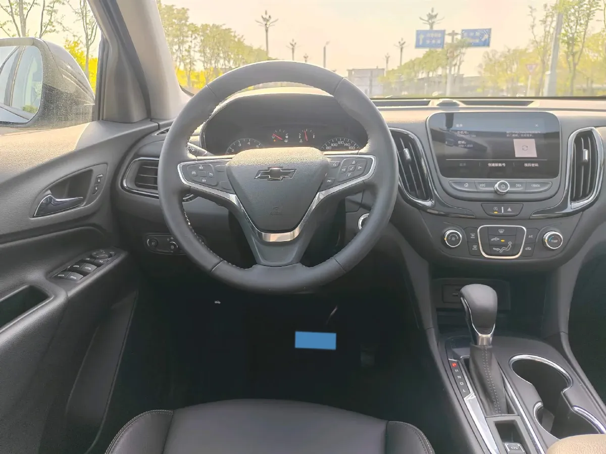 2021 Chevrolet Equinox 1.5T 169HP L4 6AT,autocango,china used car exporter,china ev exporter,chinese used car exporter,chinese used ev exporter