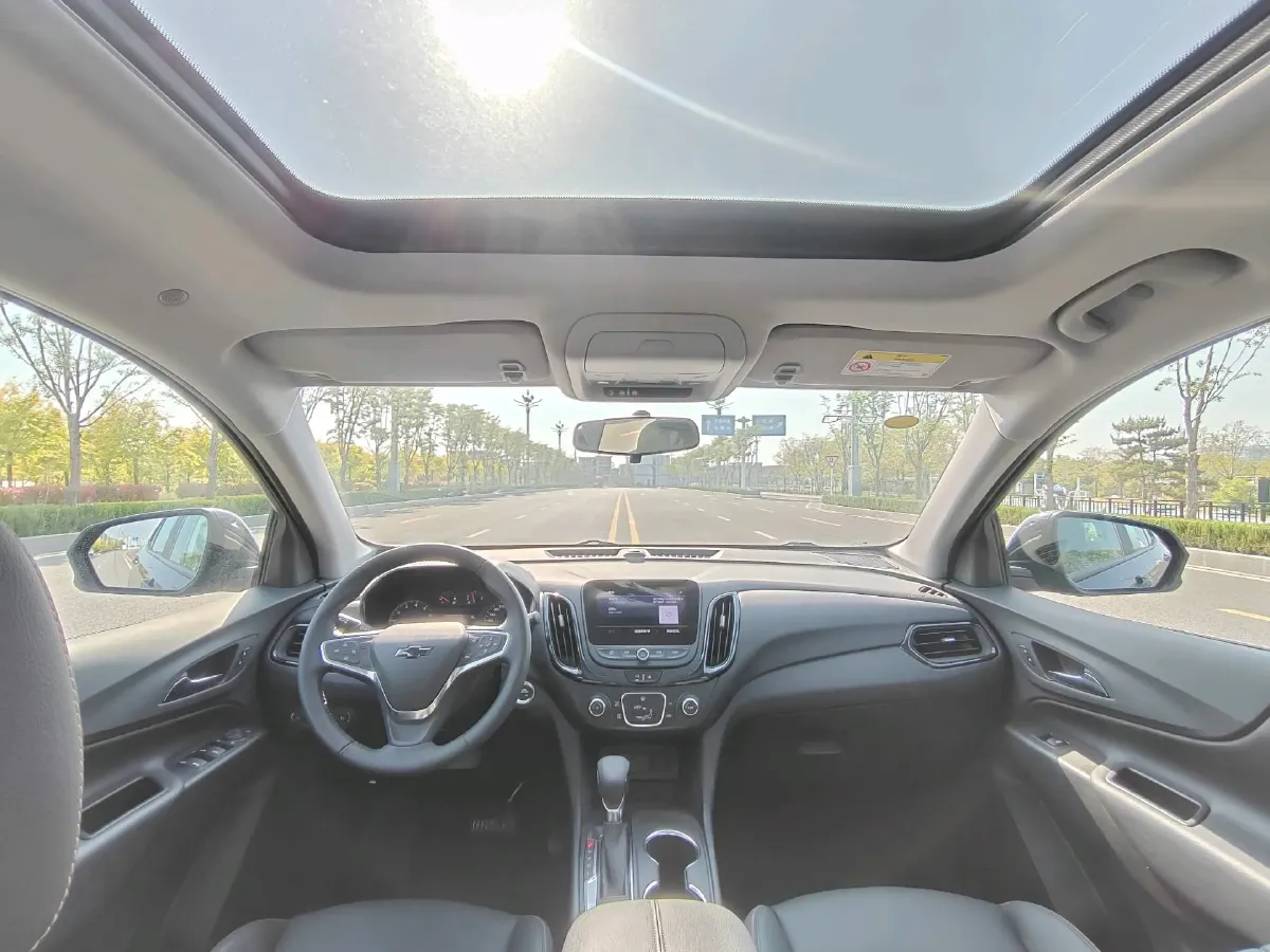 2021 Chevrolet Equinox 1.5T 169HP L4 6AT,autocango,china used car exporter,china ev exporter,chinese used car exporter,chinese used ev exporter