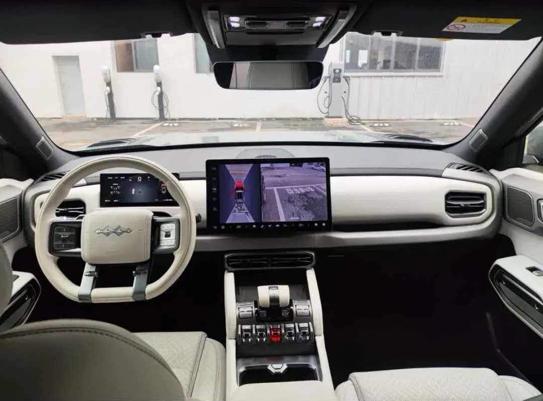 2025 FangChengBao Tai 3 BEV,autocango,china used car exporter,china ev exporter,chinese used car exporter,chinese used ev exporter