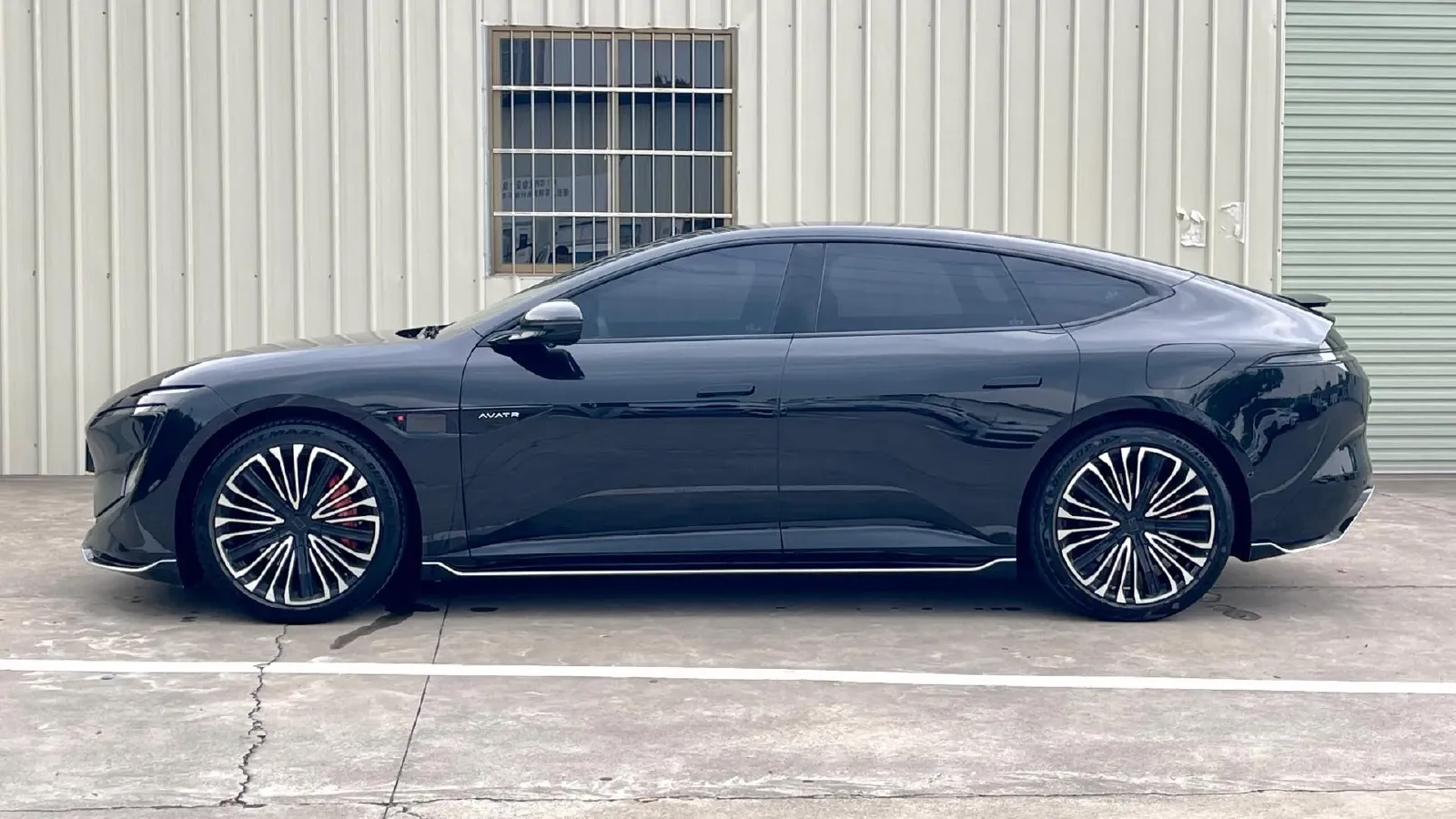 2025 Avatr 12 BEV 94.53KWH,autocango,china used car exporter,china ev exporter,chinese used car exporter,chinese used ev exporter