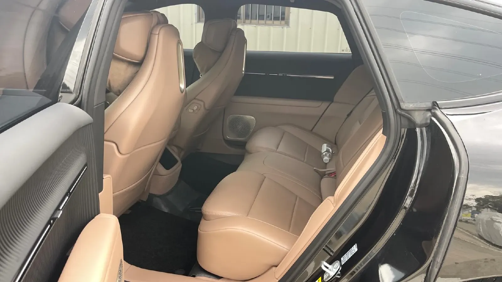 2025 Avatr 12 BEV 94.53KWH,autocango,china used car exporter,china ev exporter,chinese used car exporter,chinese used ev exporter