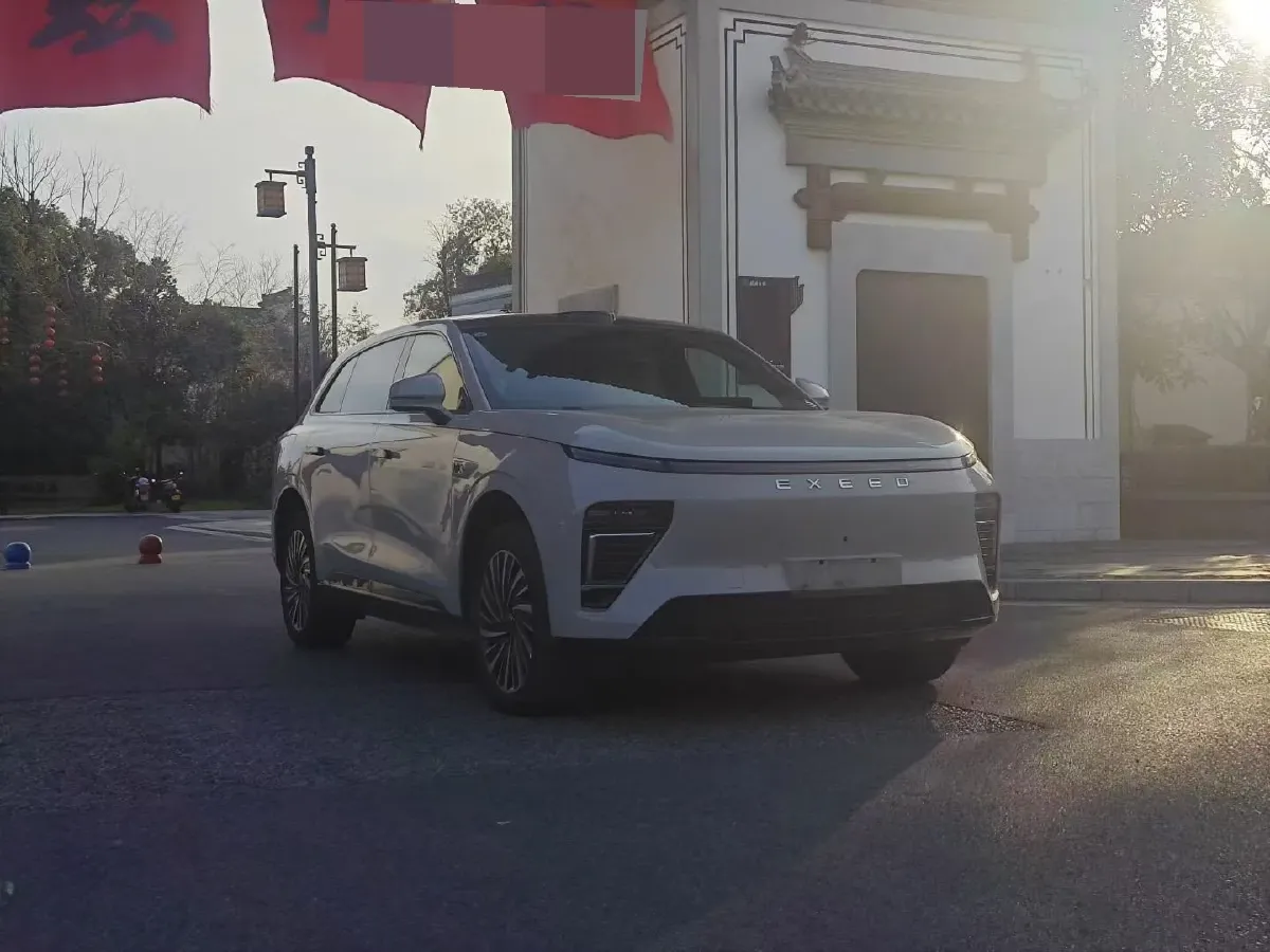 2025 Exceed Sterra ET REEV 156HP REEV,autocango,china used car exporter,china ev exporter,chinese used car exporter,chinese used ev exporter