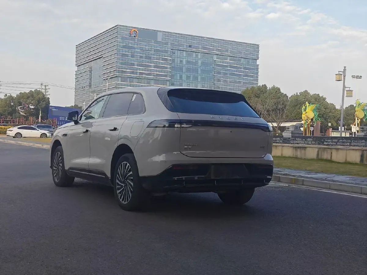 2025 Exceed Sterra ET REEV 156HP REEV,autocango,china used car exporter,china ev exporter,chinese used car exporter,chinese used ev exporter