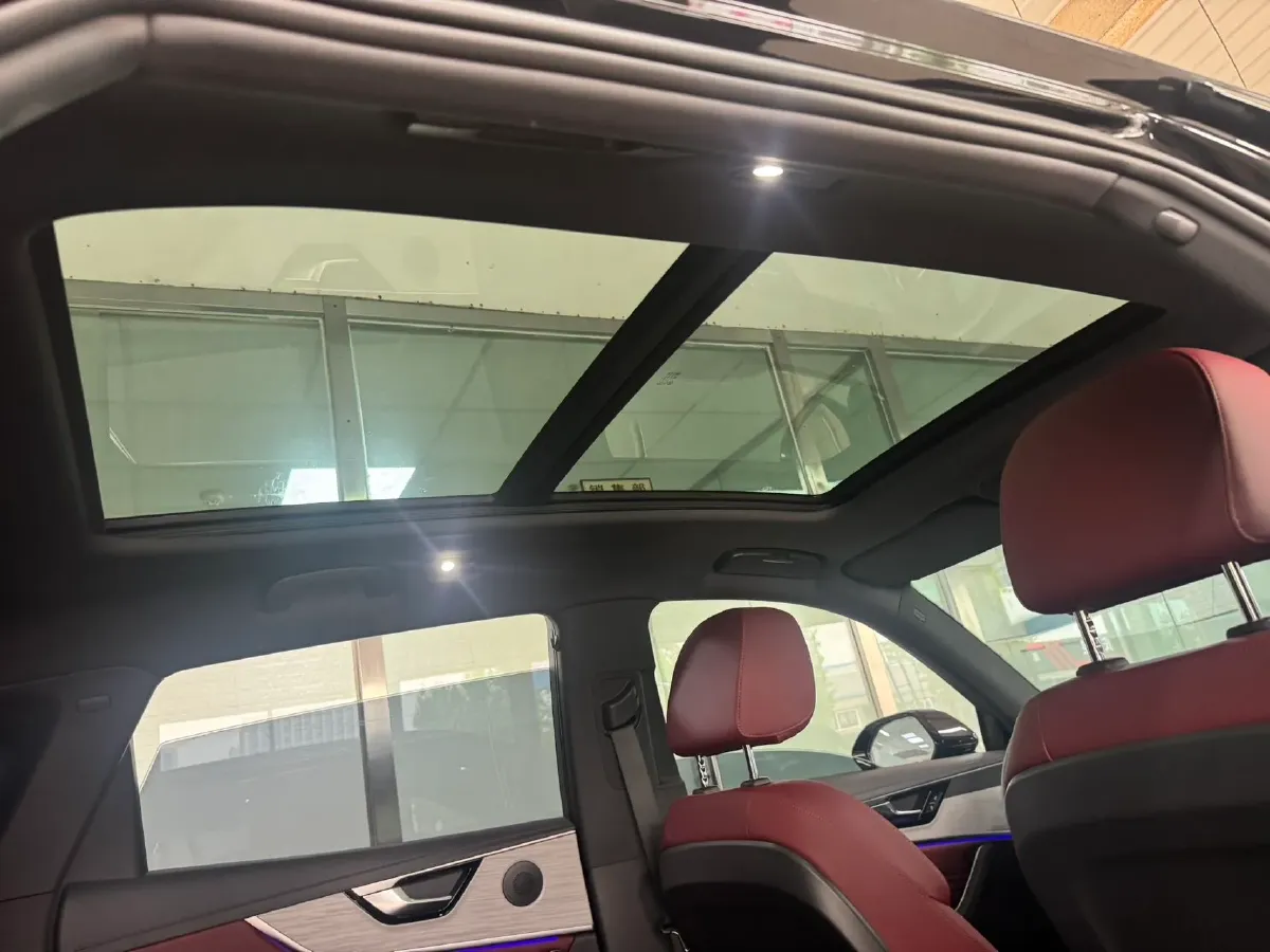 2025 HongQi HS5 2.0T 252HP L4 8AT,autocango,china used car exporter,china ev exporter,chinese used car exporter,chinese used ev exporter