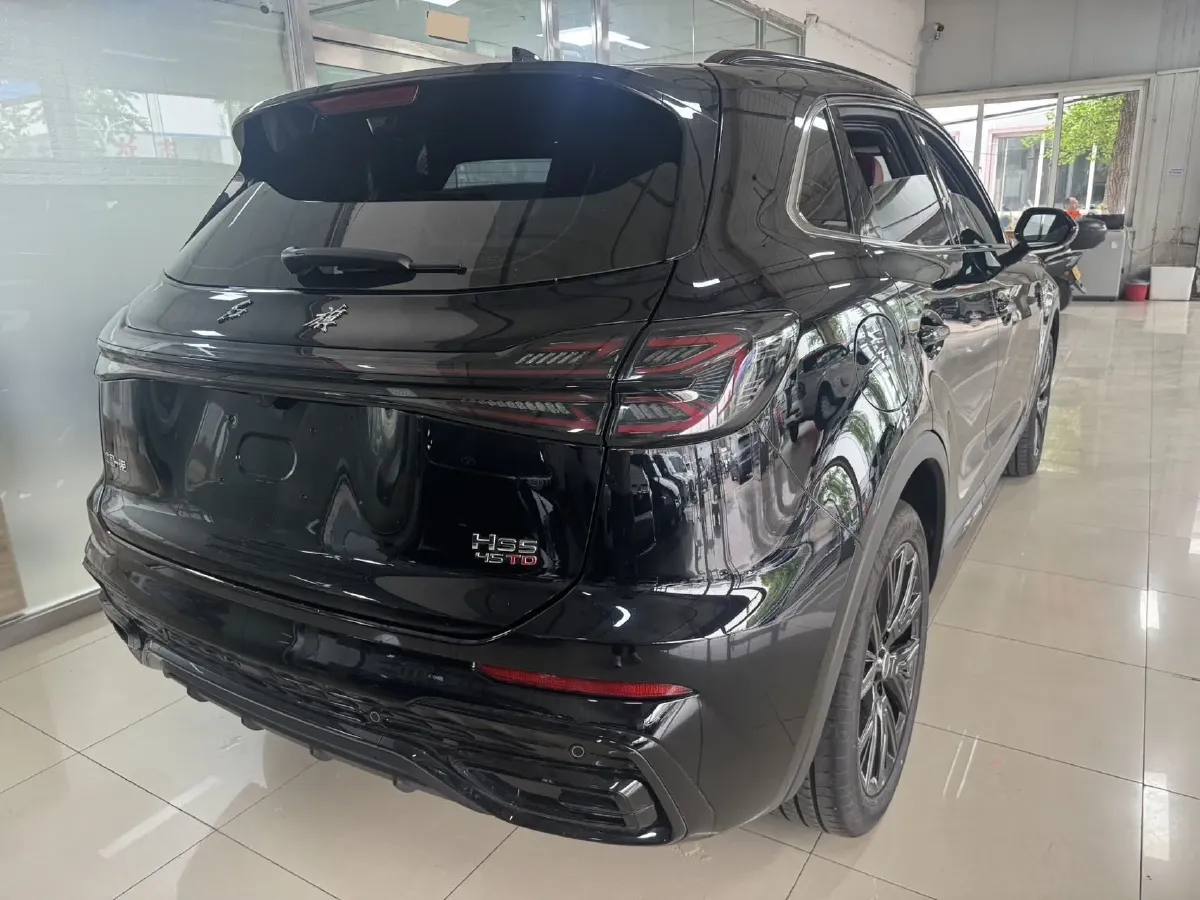 2025 HongQi HS5 2.0T 252HP L4 8AT,autocango,china used car exporter,china ev exporter,chinese used car exporter,chinese used ev exporter