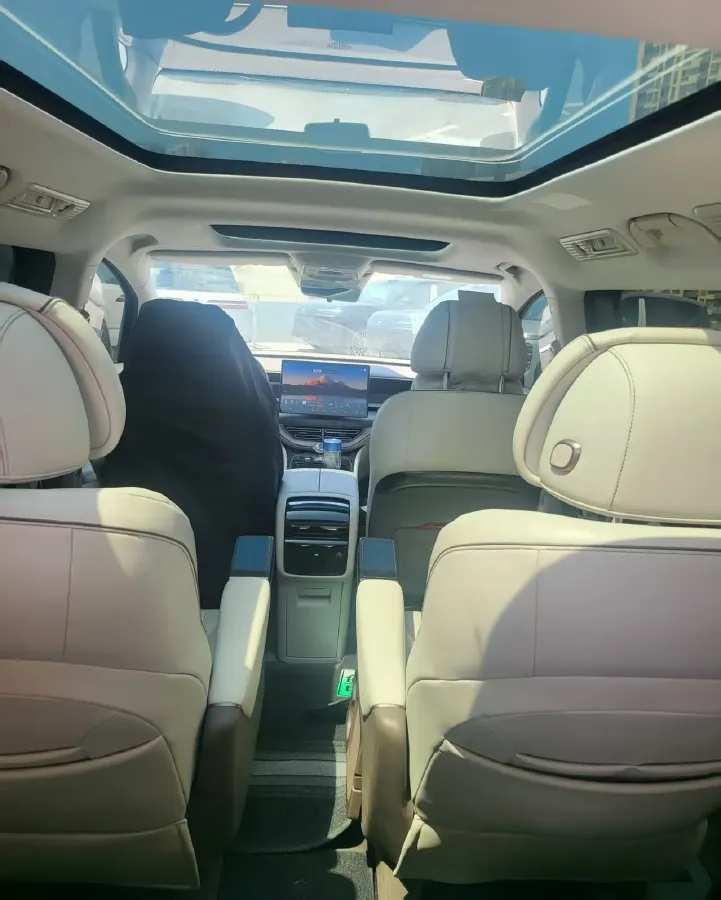 2022 HongQi HS7 3.0T 337HP V6 8AT,autocango,china used car exporter,china ev exporter,chinese used car exporter,chinese used ev exporter