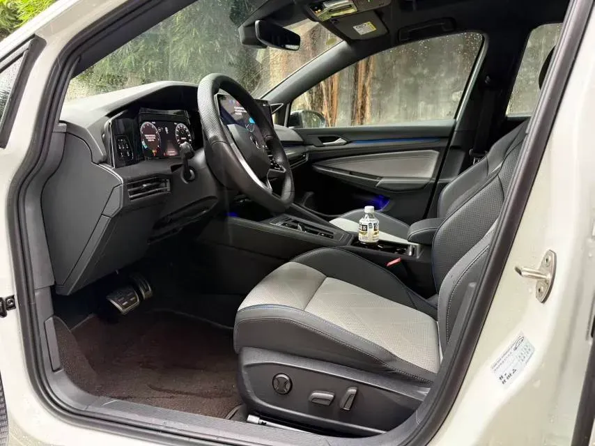 2025 Volkswagen Golf 1.5T 160HP L4 7DCT,autocango,china used car exporter,china ev exporter,chinese used car exporter,chinese used ev exporter