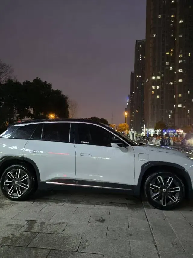 2019 NIO ES6 BEV 70KWH,autocango,china used car exporter,china ev exporter,chinese used car exporter,chinese used ev exporter