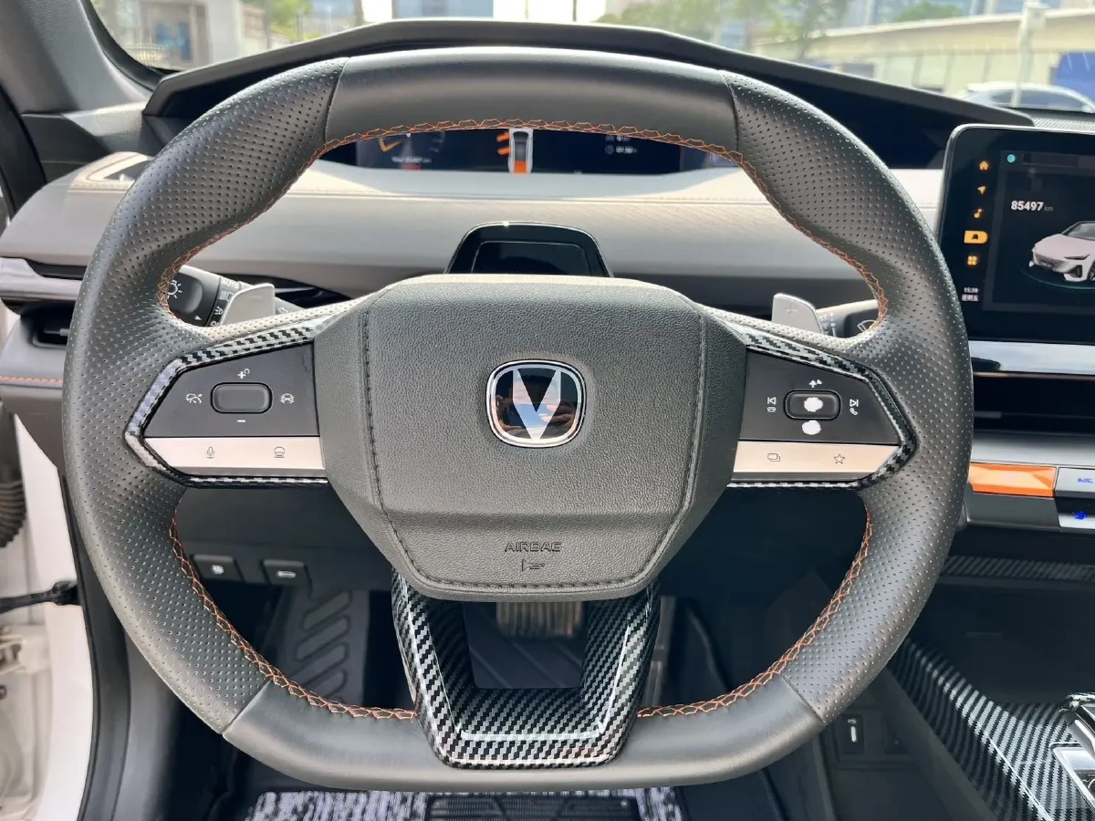 2022 ChangAn UNI-V 1.5T 188HP L4 7DCT,autocango,china used car exporter,china ev exporter,chinese used car exporter,chinese used ev exporter