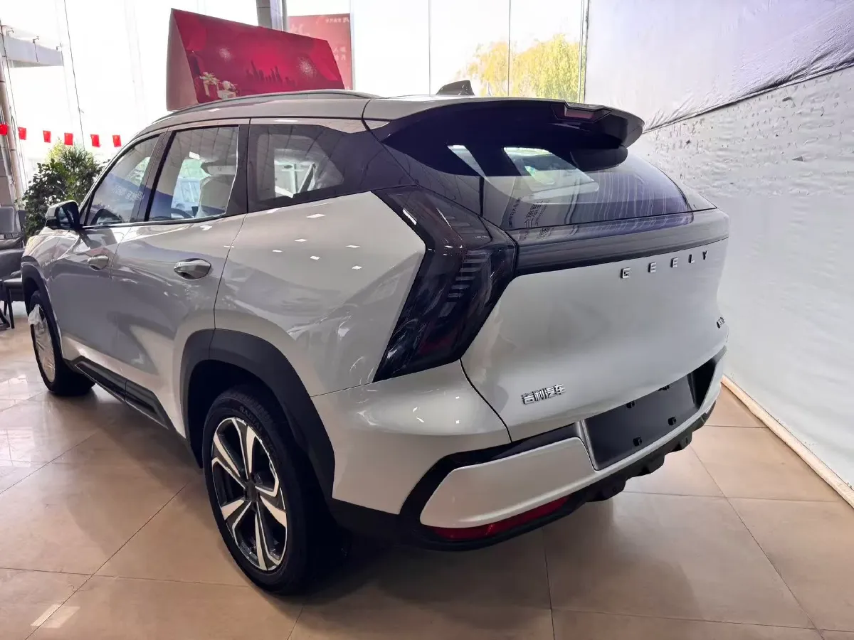 2025 Geely StarRay 1.5T 181HP L4 7DCT,autocango,china used car exporter,china ev exporter,chinese used car exporter,chinese used ev exporter