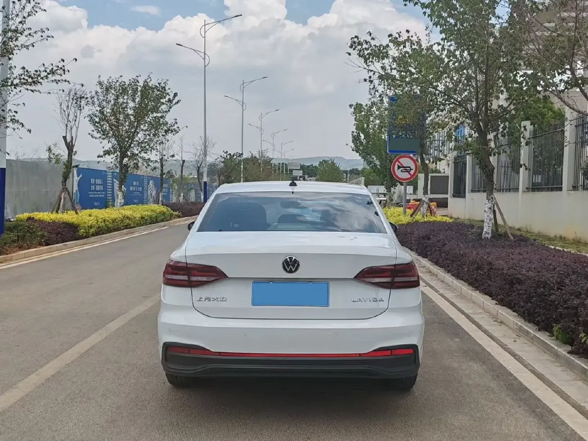 2024 Volkswagen Lavida 1.5L 110HP L4 6AT,autocango,china used car exporter,china ev exporter,chinese used car exporter,chinese used ev exporter