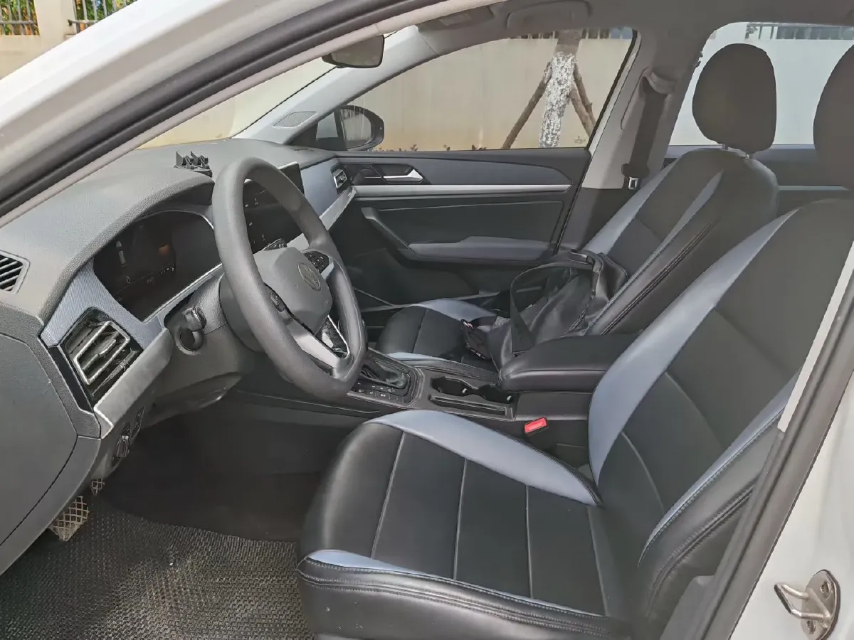 2024 Volkswagen Lavida 1.5L 110HP L4 6AT,autocango,china used car exporter,china ev exporter,chinese used car exporter,chinese used ev exporter